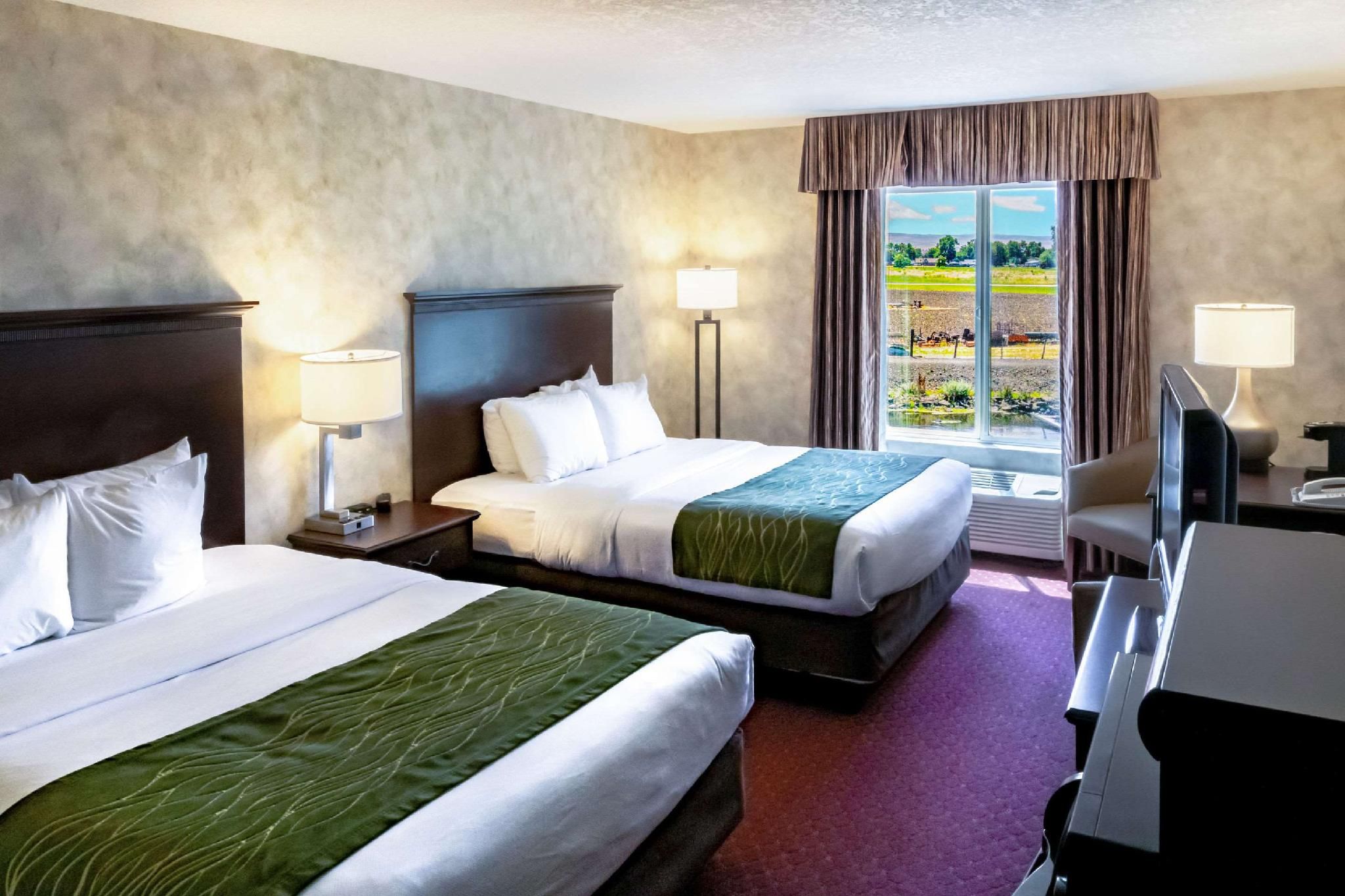 2 Queen Beds, Nonsmoking, Accessible