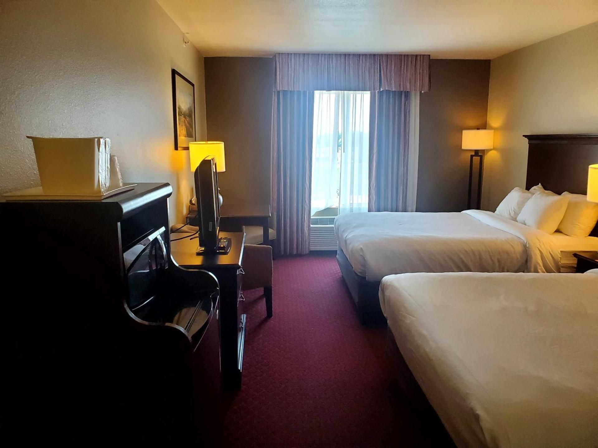 2 Queen Beds, Nonsmoking, Accessible