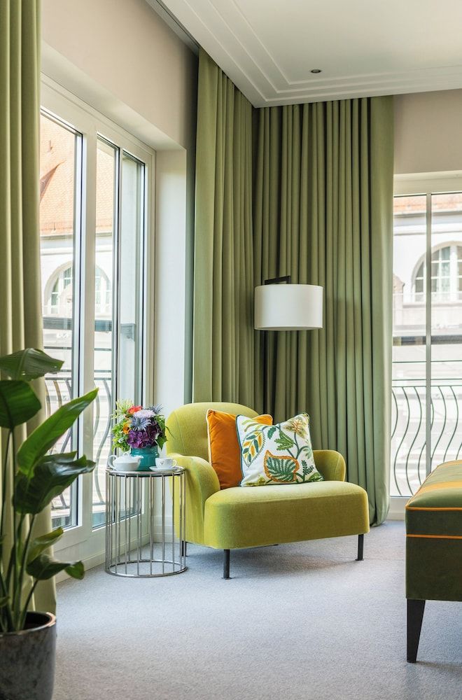 Rocco Forte The Charles Hotel Classic Suite 8