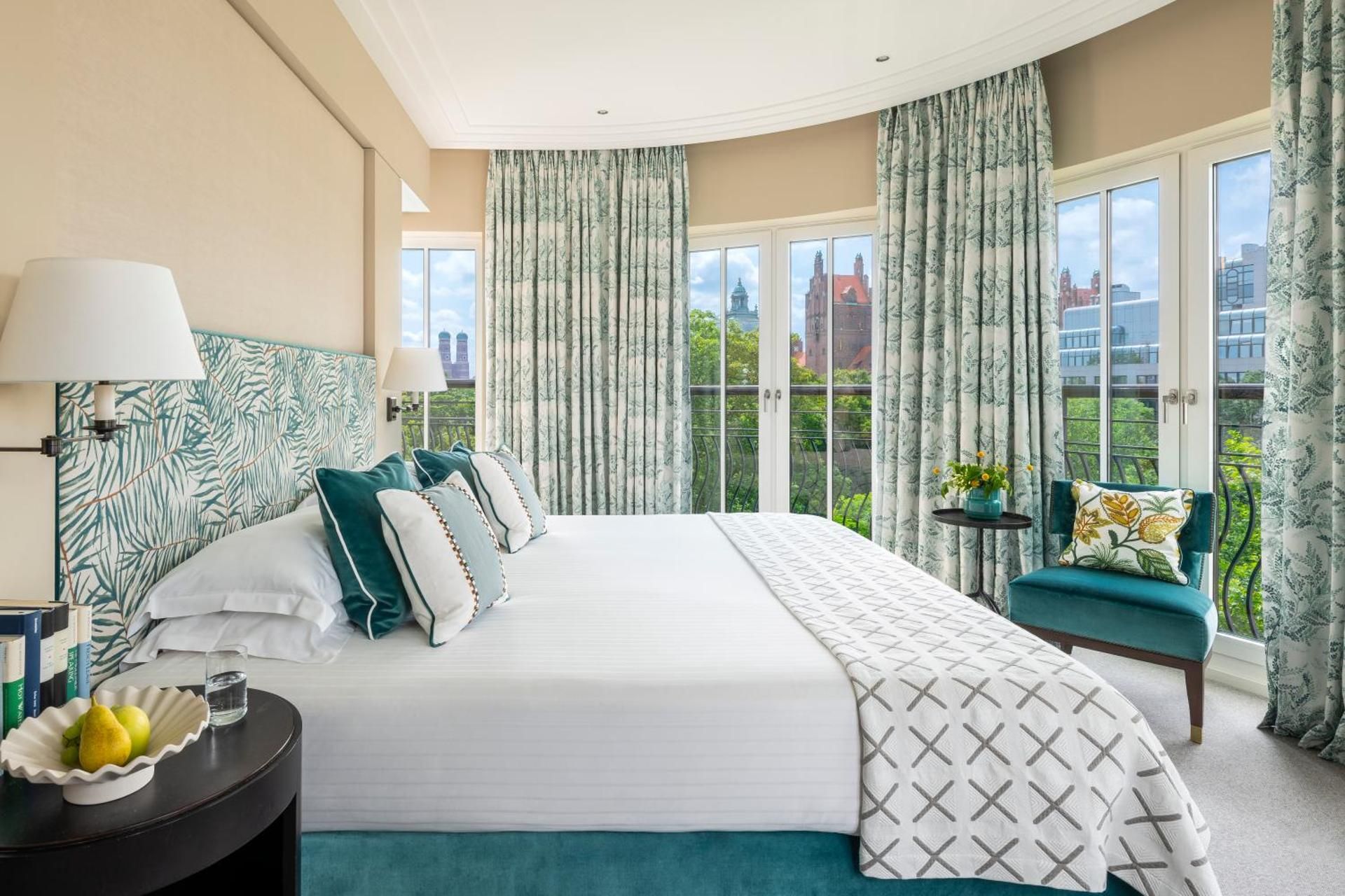 Signature Park View Suite