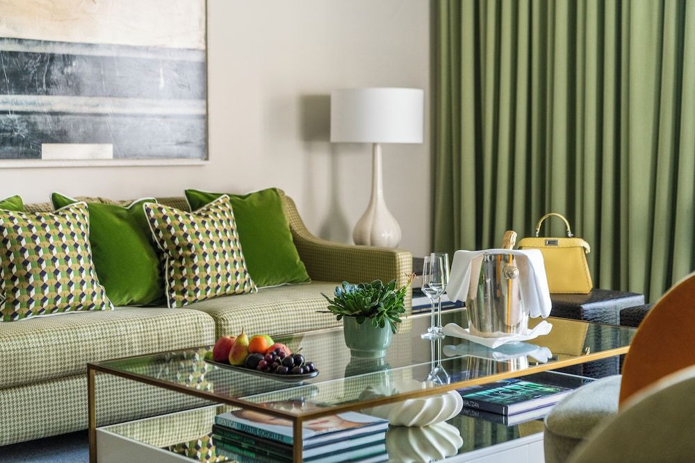 Rocco Forte The Charles Hotel Classic Suite 10