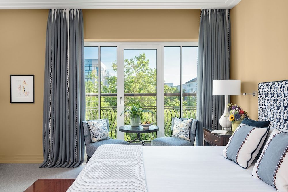 Rocco Forte The Charles Hotel Classic Room 2