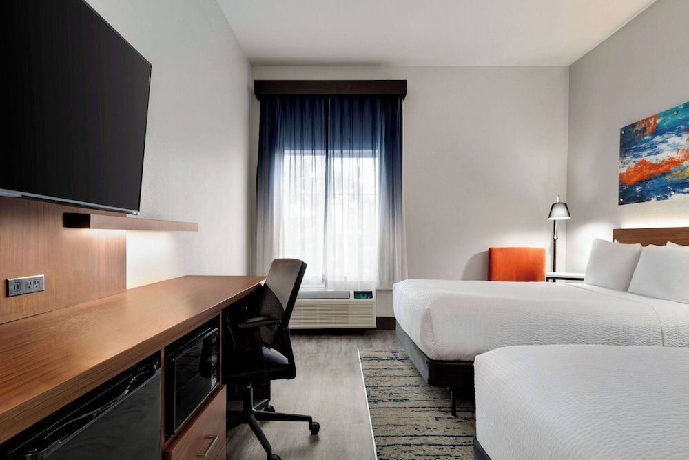 Suite, 2 Queen Beds, Non Smoking