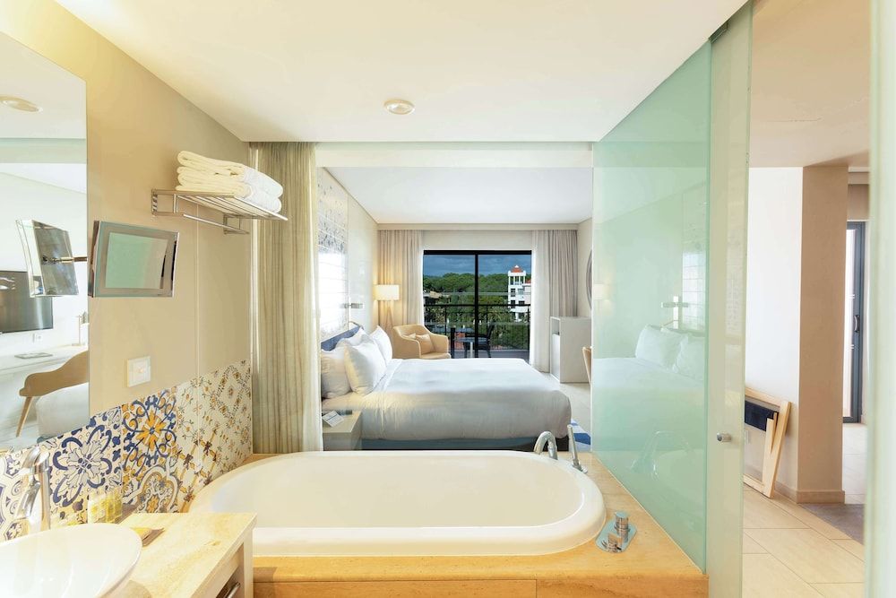 Hilton Vilamoura As Cascatas Golf Resort & Spa Deluxe Twin Room 4