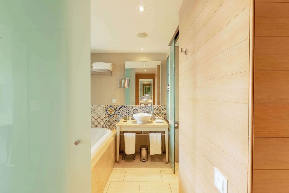 Hilton Vilamoura As Cascatas Golf Resort & Spa Deluxe Twin Room 7