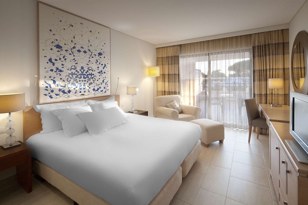 Deluxe Room, 1 King Bed