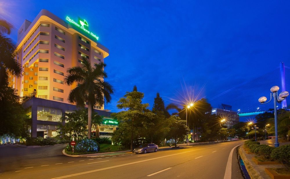 undefined Halong Plaza Hotel 8