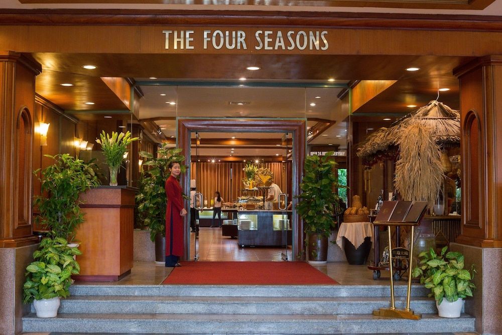 undefined Halong Plaza Hotel 7