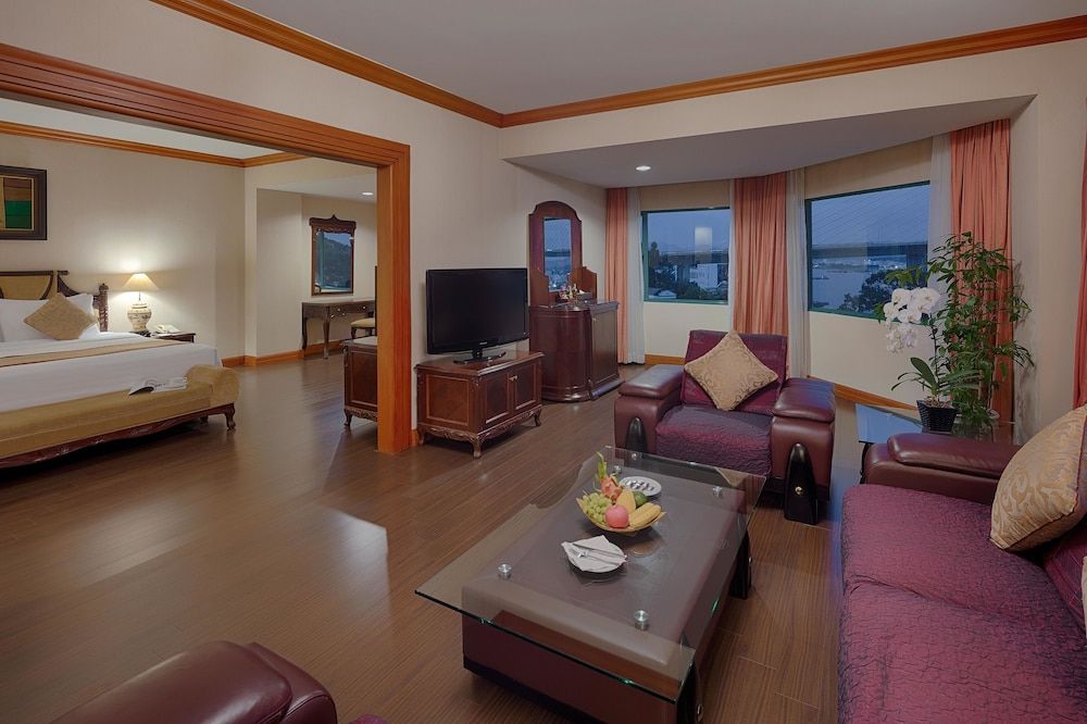 undefined Halong Plaza Hotel 4