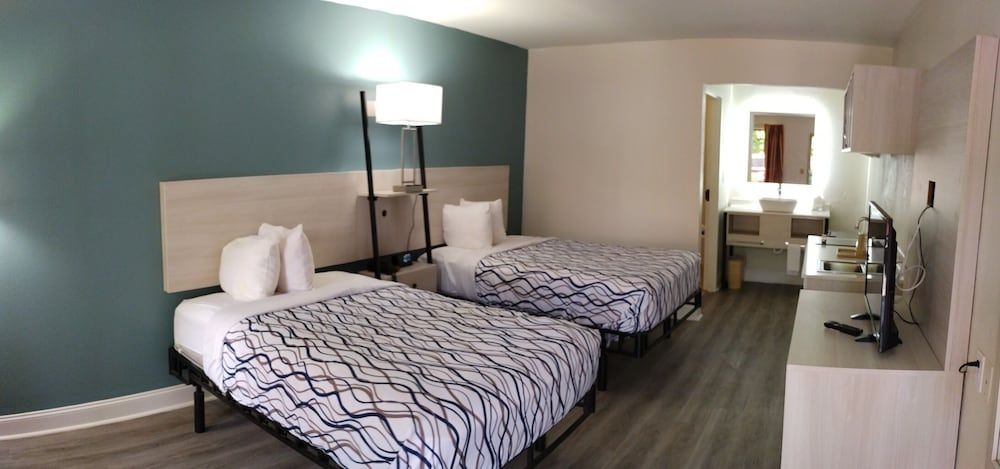 Deluxe Room, 2 Double Beds, Non Smoking, Refrigerator & Microwave