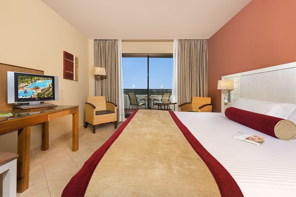 Twin Room, Partial Sea View