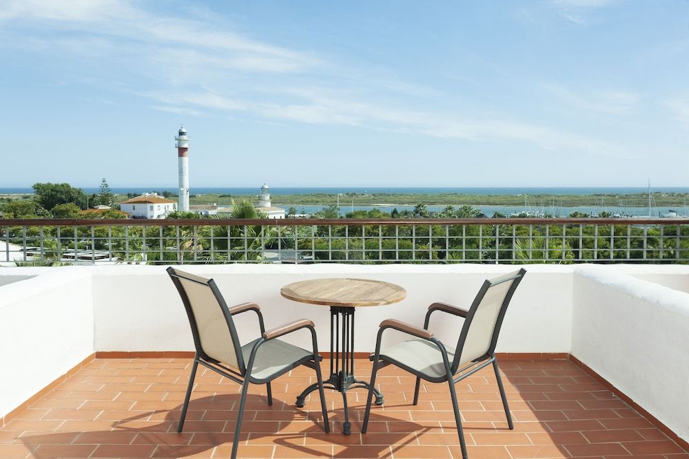 Family Double Room, 2 Twin Beds, Sea Facing