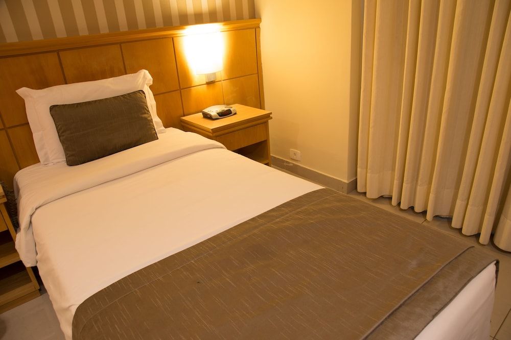 Hotel Astoria Palace Deluxe Double Room 3