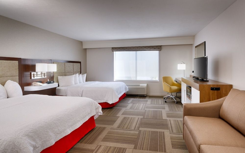 Room, 2 Queen Beds, Accessible, Non Smoking