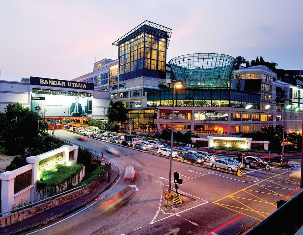 undefined One World Hotel 4