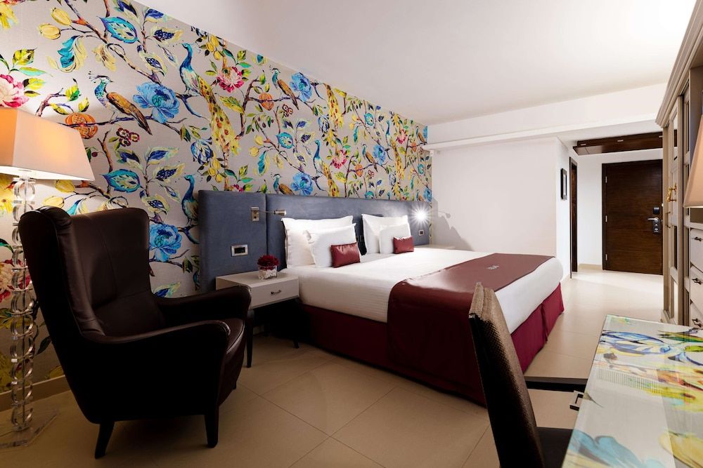 AX The Palace Superior Room 3