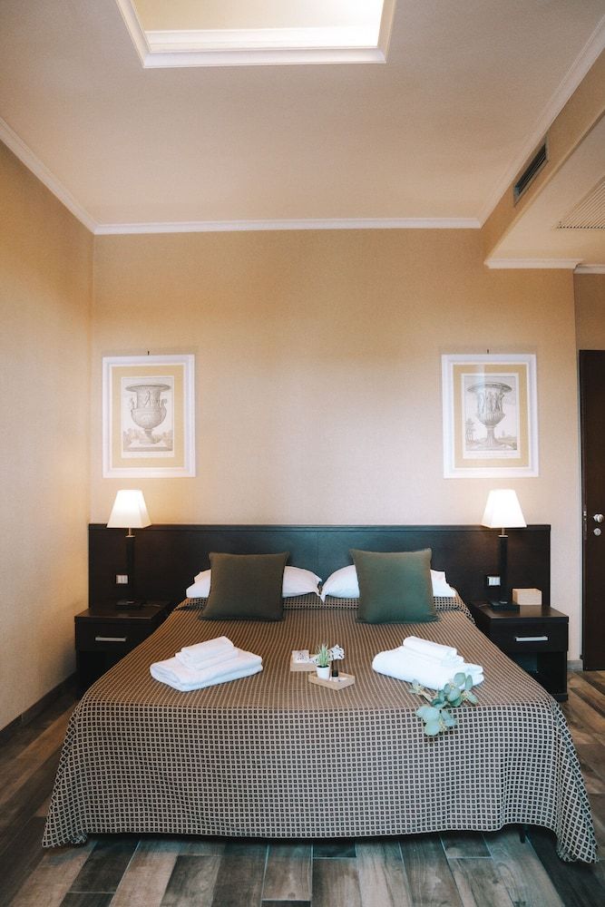 Hotel Latinum Standard Double Room 7