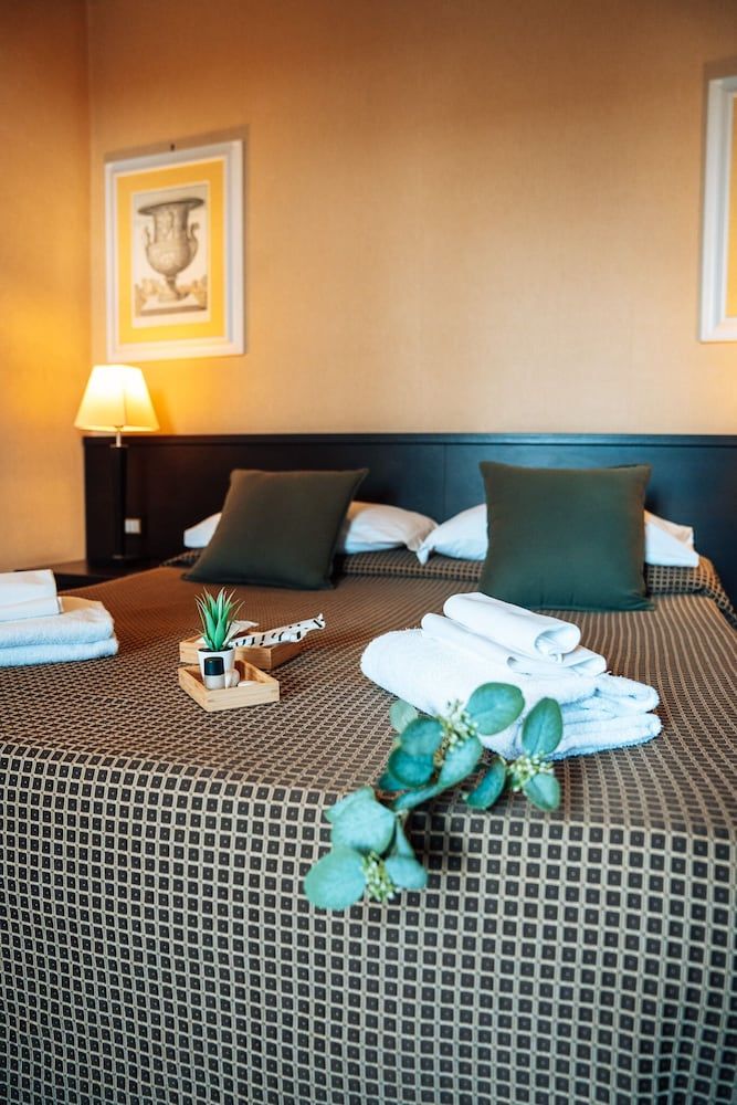 Hotel Latinum Standard Double Room 6