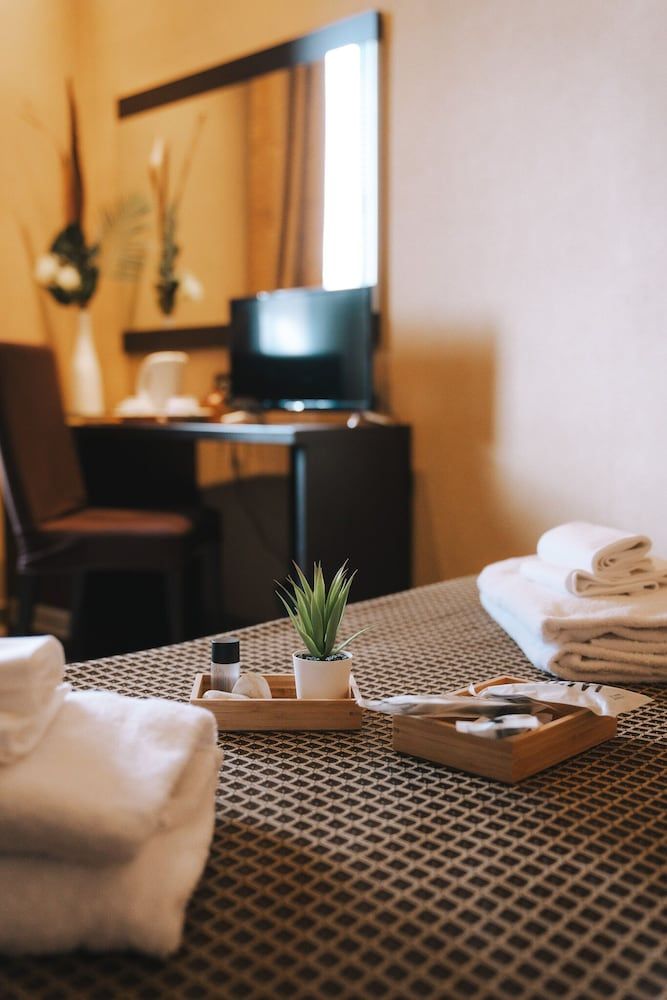 Hotel Latinum Standard Double Room 13