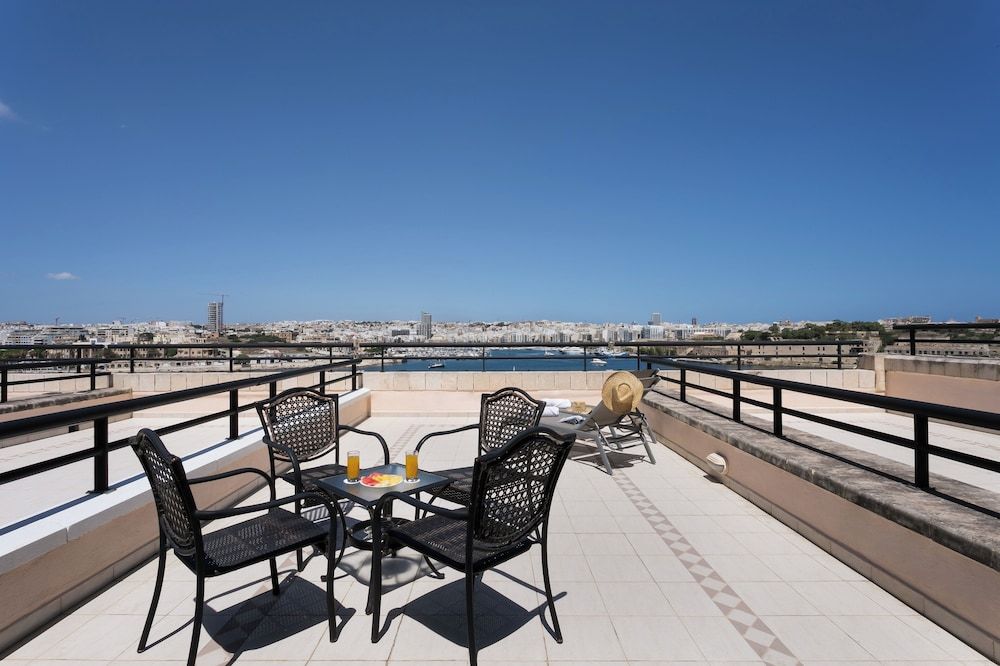 Grand Hotel Excelsior Deluxe Room with Full Sea View with Terrace 3