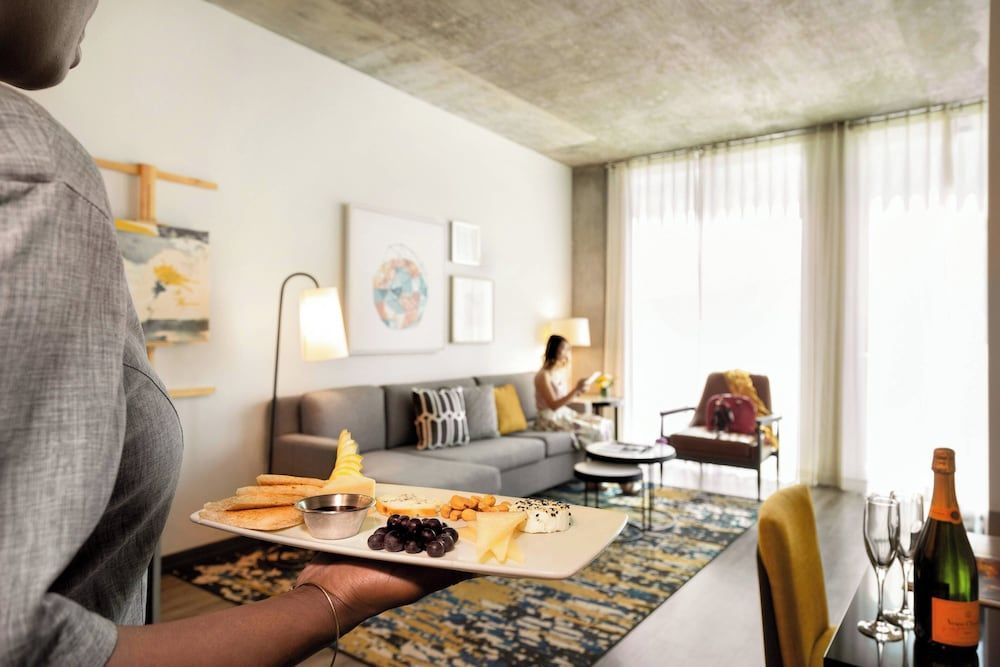 Twelve Downtown, Autograph Collection Suite, 1 Bedroom, Balcony (Mobility/Hearing Accessible, Tub) 4