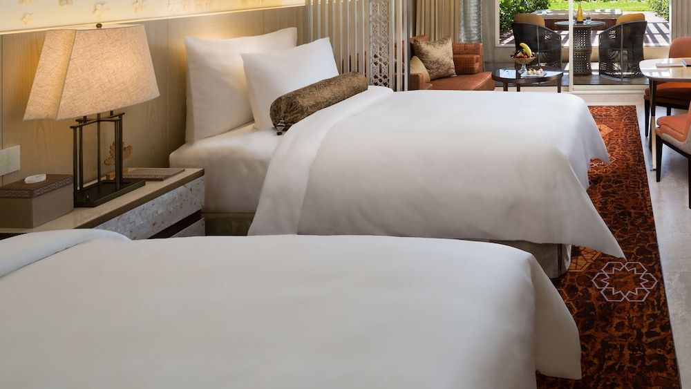 Signature Room, 2 Twin Beds, Jetted Tub, Resort View