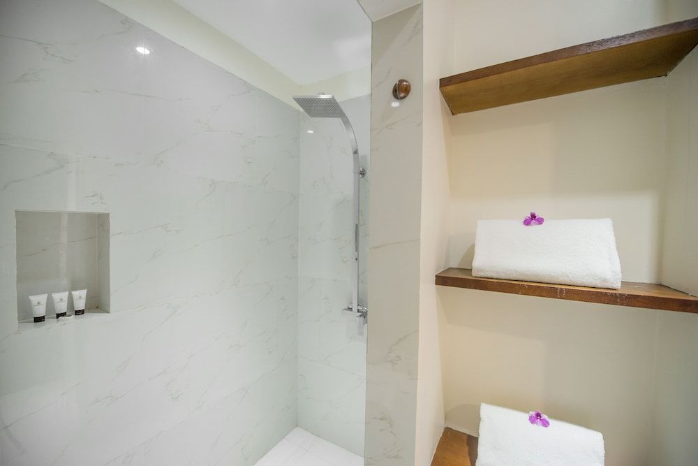 Borei Angkor Resort & Spa Deluxe Twin Room 7