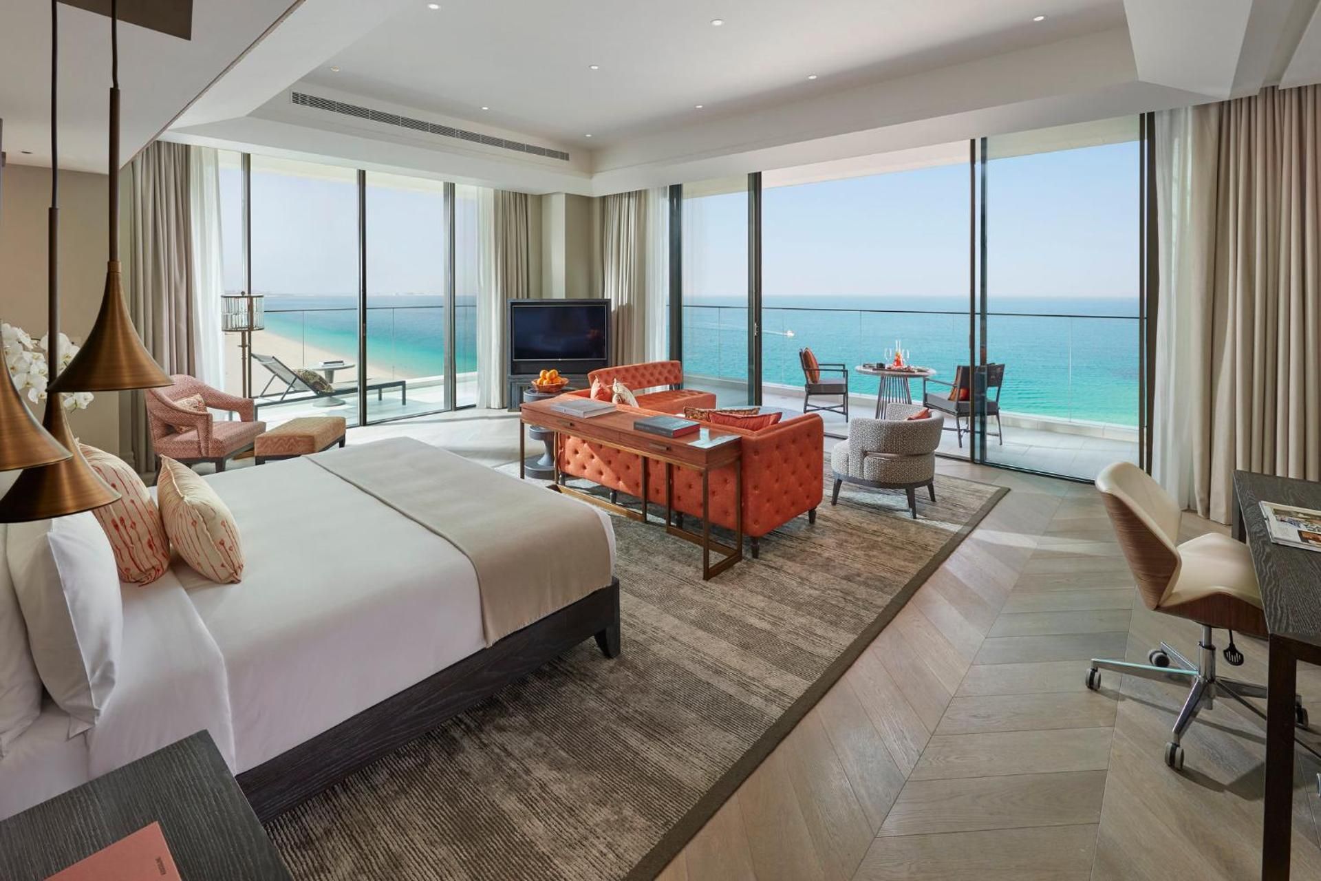 Mandarin Sea Front Suite with Club Lounge Access -  including Daily Breakfast & Afternoon Tea, Evening Drinks & Canapes