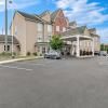 Country Inn & Suites by Radisson, Chambersburg, PA