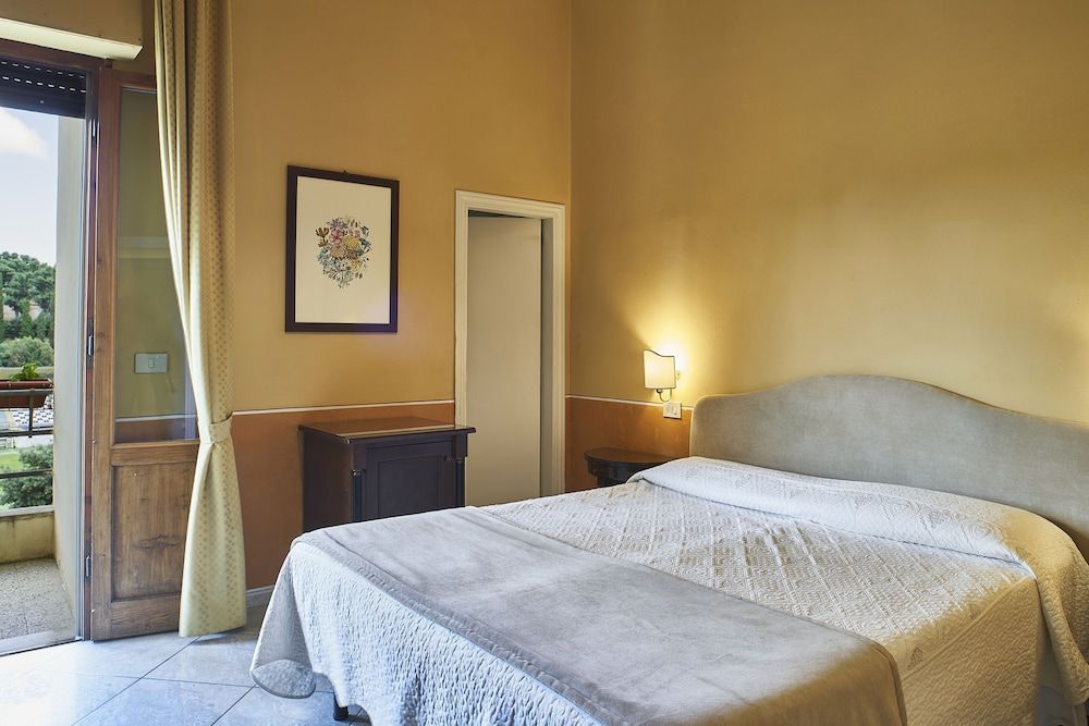 Hotel Chiusarelli Economy Double Room