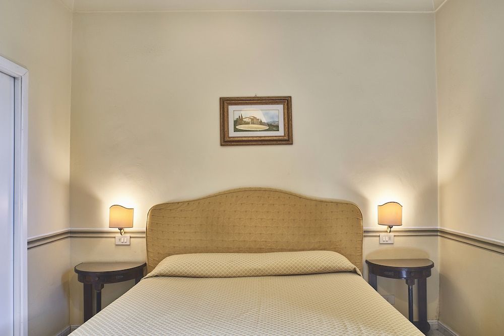 Hotel Chiusarelli Economy Double Room 2