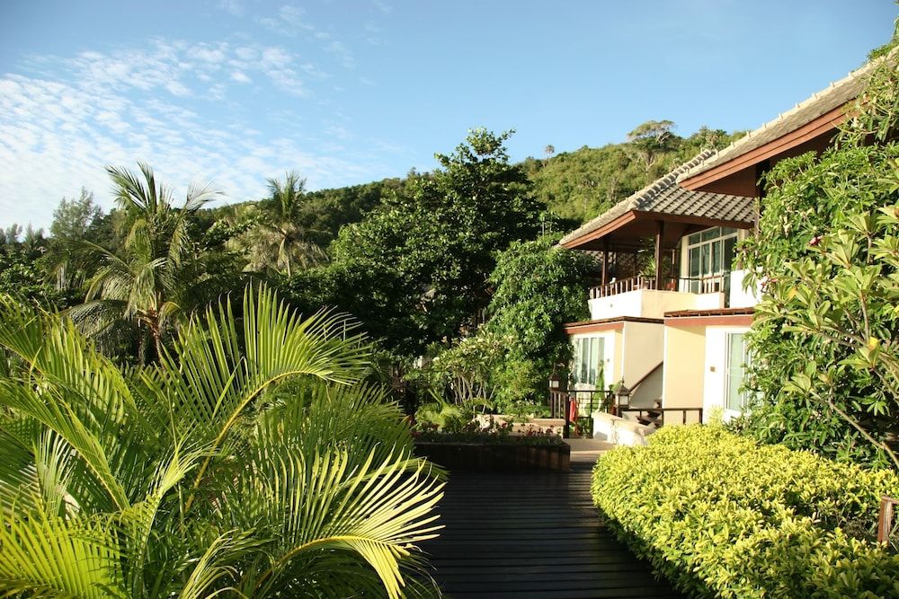 undefined Andaman White Beach Resort 5