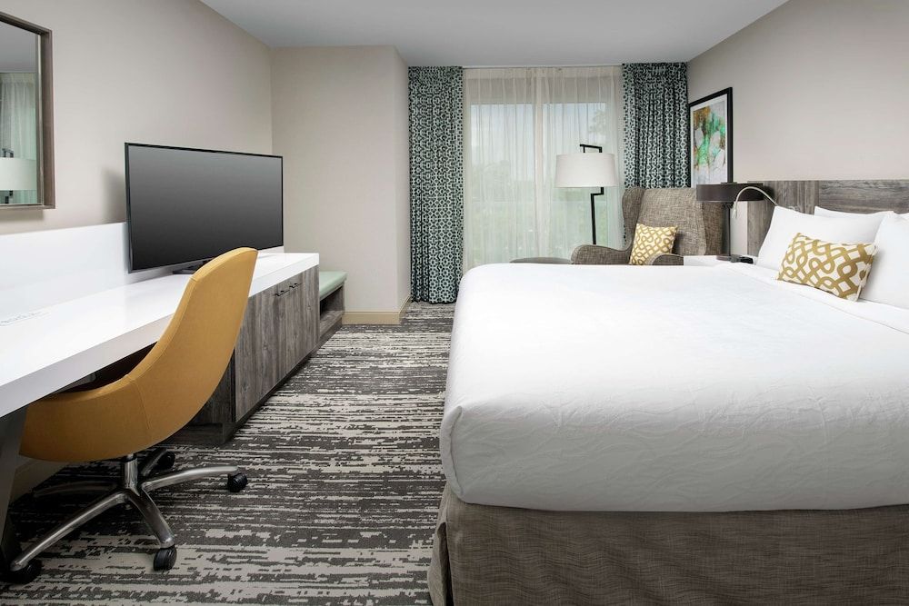 Hilton Garden Inn Miami Brickell South Room, 1 King Bed