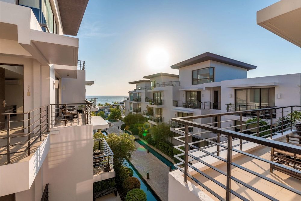 undefined Discovery Boracay 7