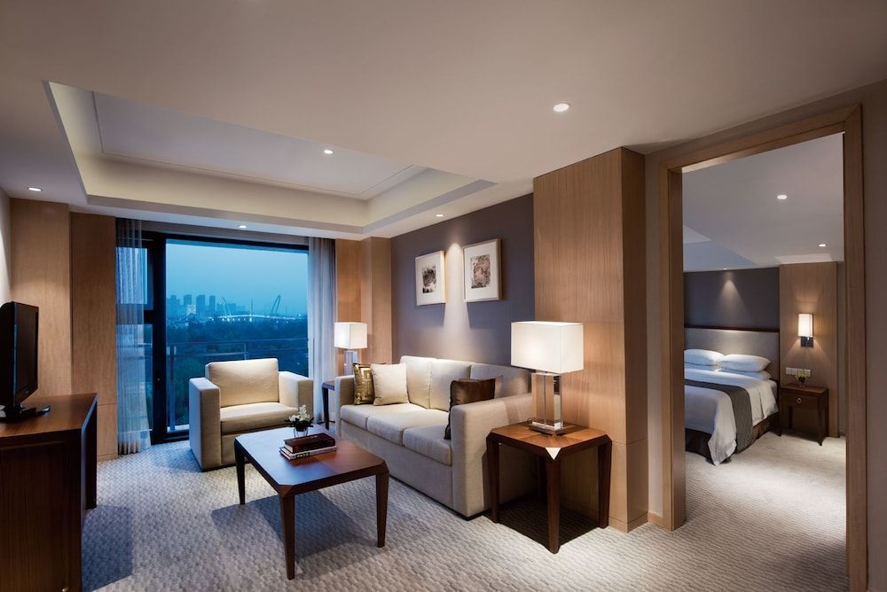 Senior Suite