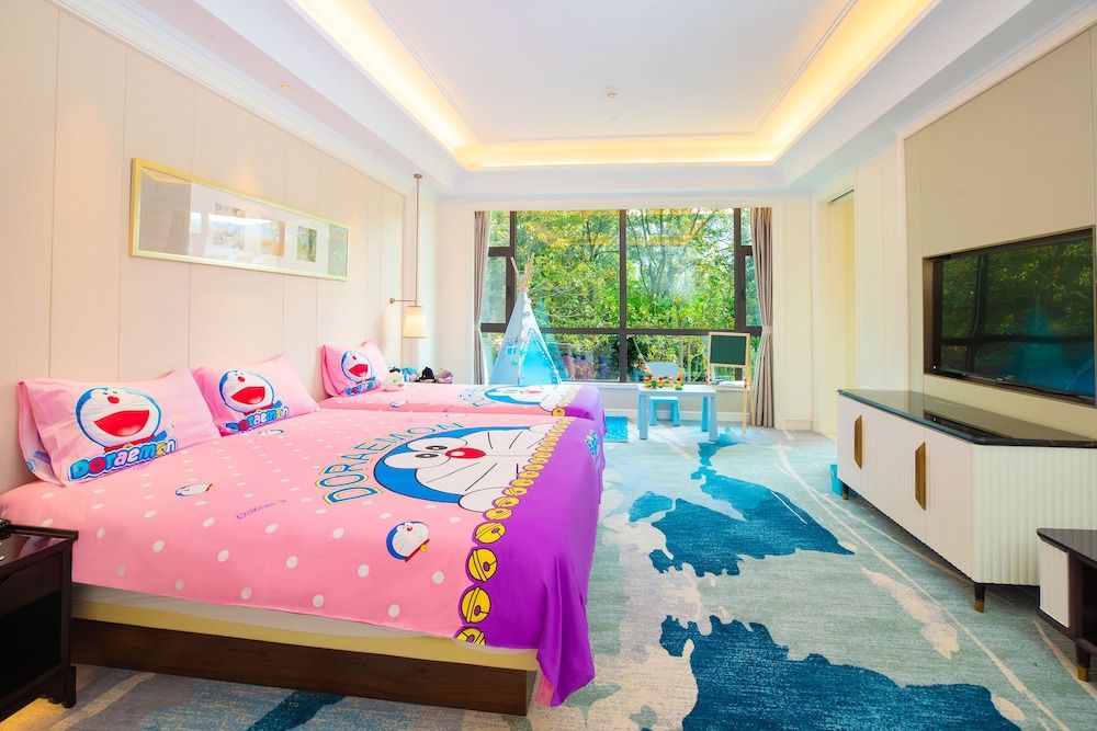 Deluxe Family Suite