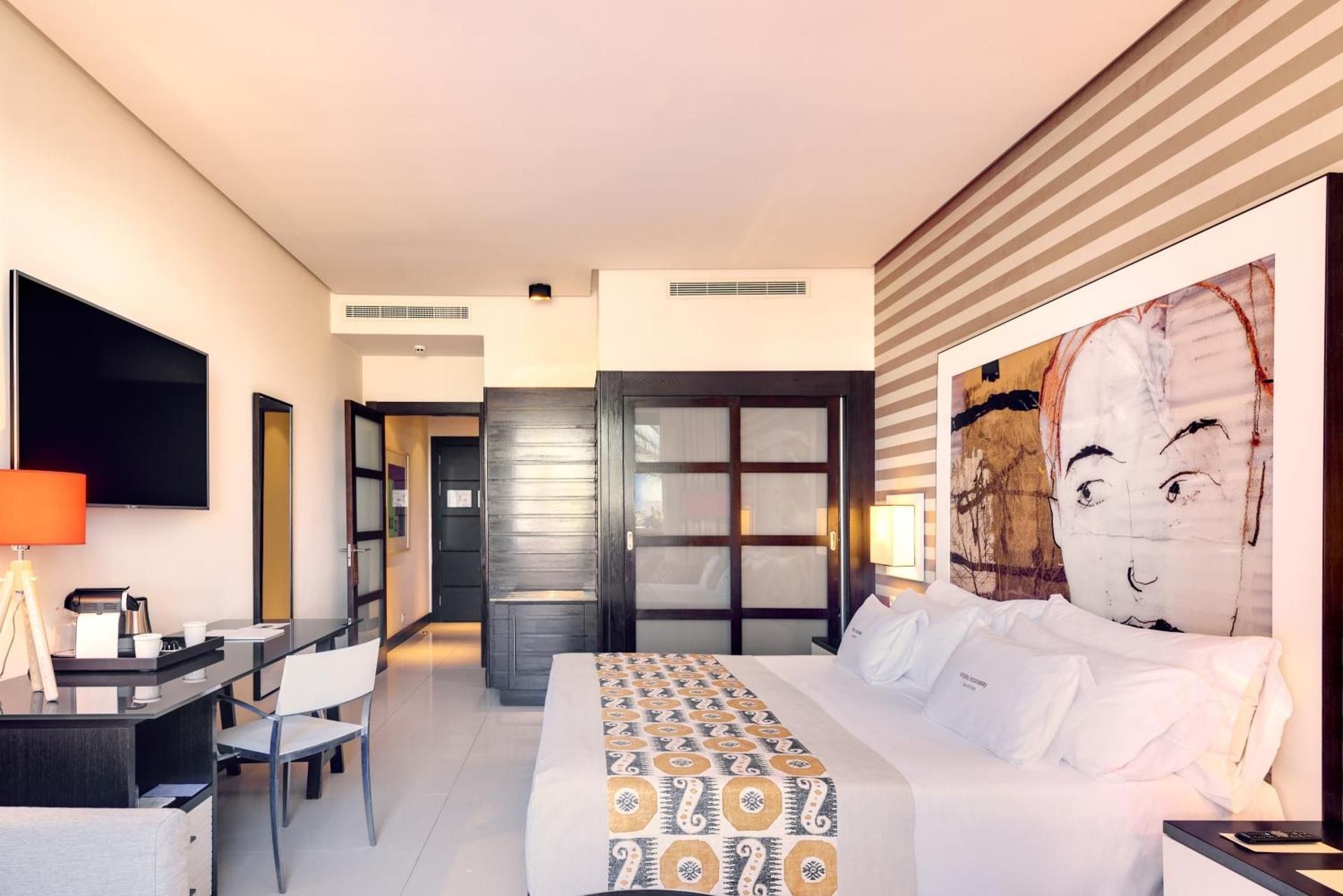 Deluxe connecting superior rooms (2 adults + 2 children)