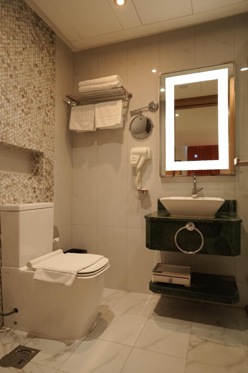 undefined Meshal Hotel & Spa 5