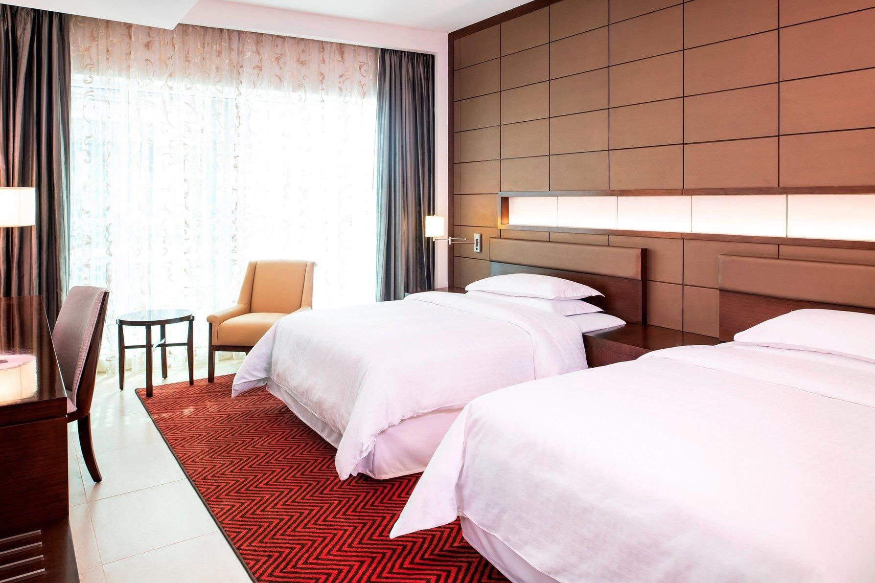 Four Points by Sheraton Sharjah Classic room, Guest room, 2 Queen 2
