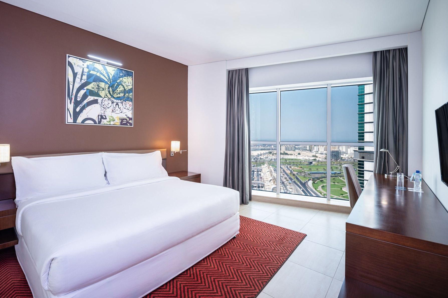 Executive Room, Guest room, 1 King, City view