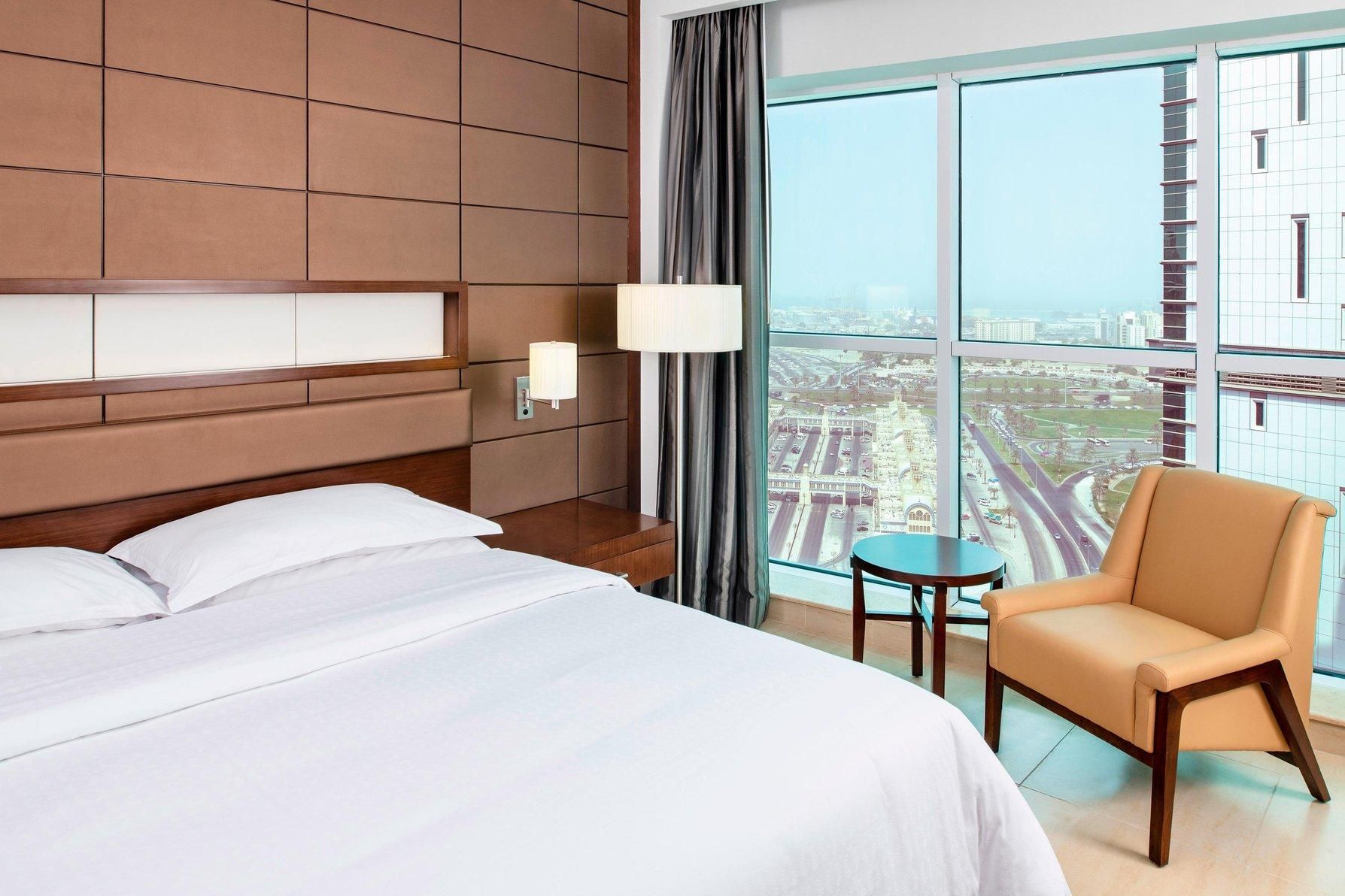 Executive Room, Guest room, 1 King, City view