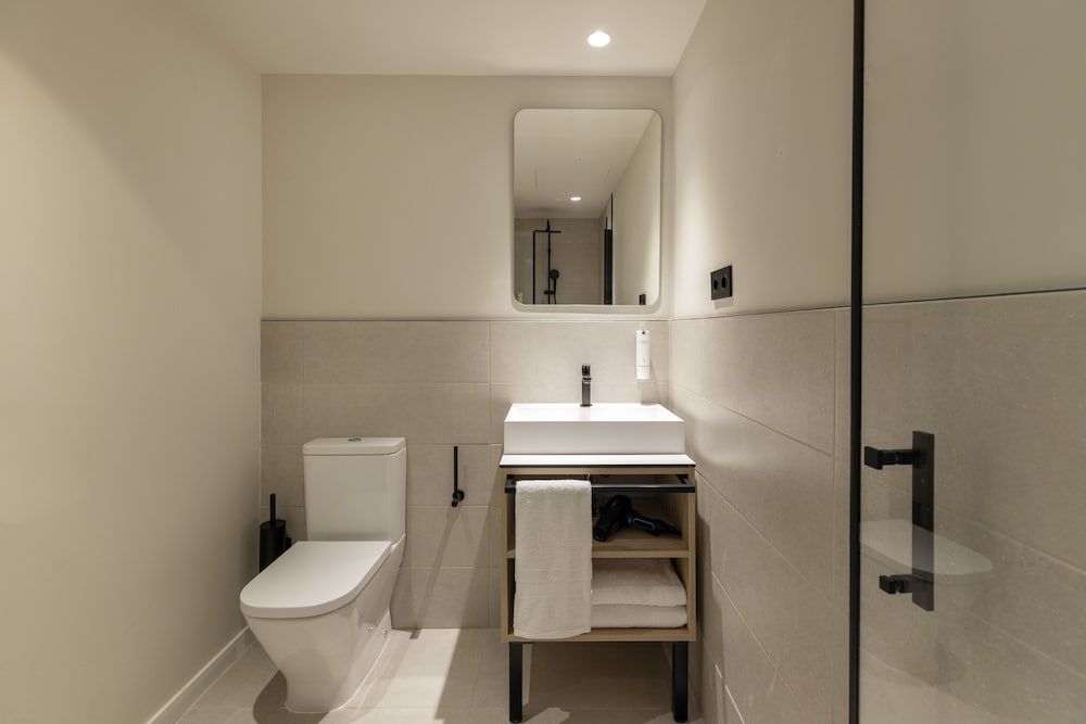 Líbere Barcelona Sant Antoni Apartment, 1 Bedroom, Terrace (4 people) 5