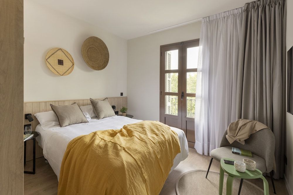 undefined Líbere Barcelona Sant Antoni 5