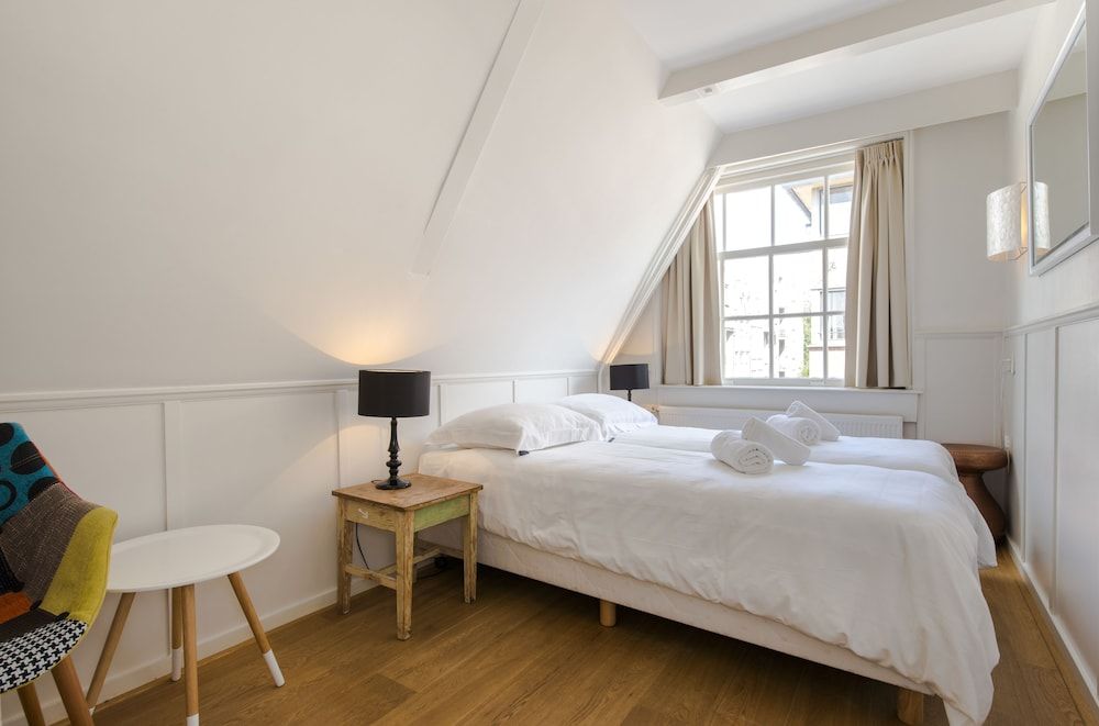 undefined Hotel Calisto 8