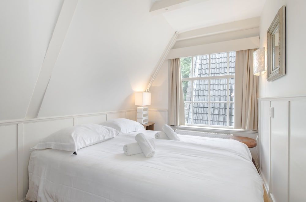 undefined Hotel Calisto 9