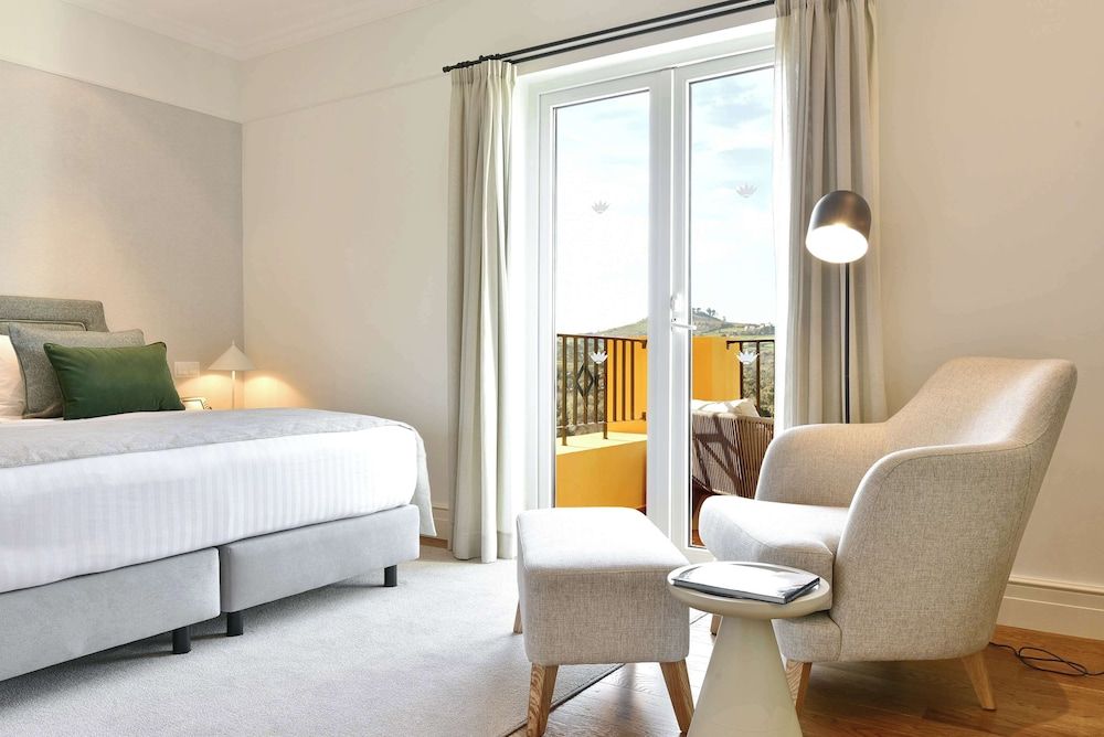 Suite, Golf View