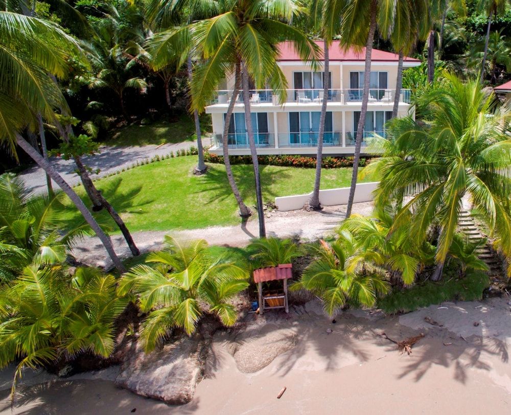 Tango Mar Beachfront Boutique Hotel & Villas Deluxe Double Room, 1 King Bed, Beach View, Beachfront 5