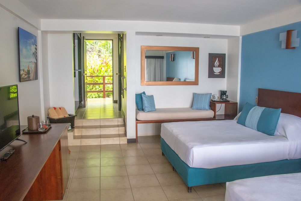 Tango Mar Beachfront Boutique Hotel & Villas Beachfront Room, 2 Queen Beds 2