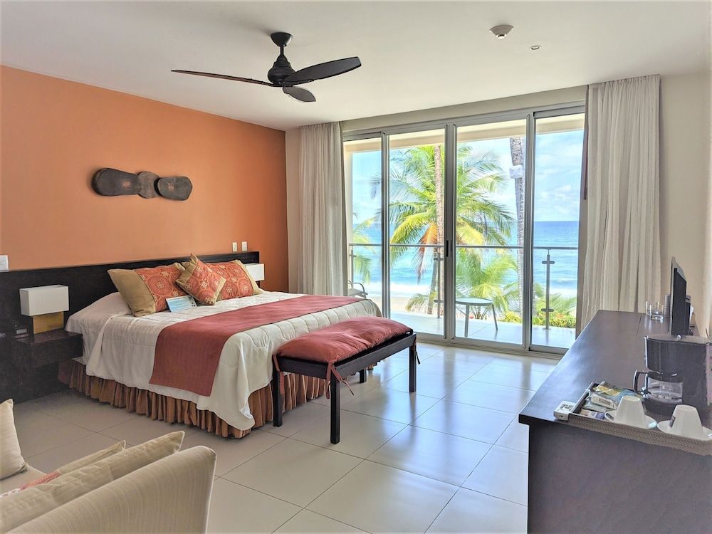 Tango Mar Beachfront Boutique Hotel & Villas