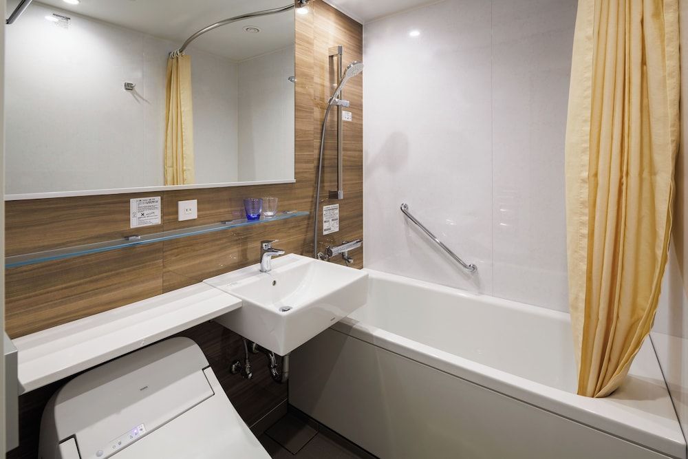 -UTSUROI- (Renovated) No View 1 Queen 17sqm Non Smoking